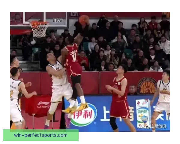 CBA名记盛赞深圳队悍将赢山西10分有他真幸运_0lkfx0if